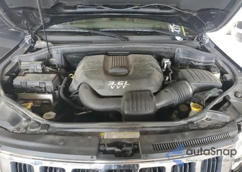 2013 Jeep Grand Cherokee Laredo from USA, damaged, VIN 1C4RJFAG2DC610151